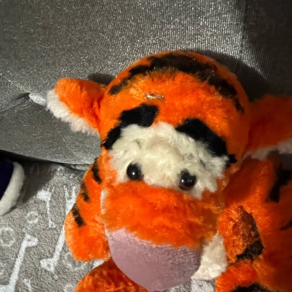 Tigger Walt Disney World Disneyland Mini Plush Toy - Picture 2 of 5